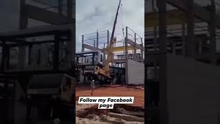 Crane accident youtubeshorts automobile saudirabia saudhiarabia craneoperator [upl. by Czarra]