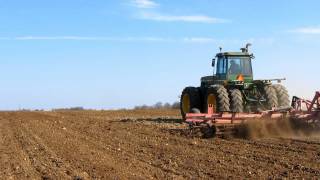 Big John Deere 8650 In France [upl. by Adnoyek]