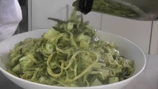 PESTO LINGUINE  LINGUINE AL PESTO GENOVESE  theitaliancookingclasscom [upl. by Ddahc]