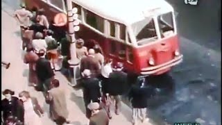 Niedzielny poranek w Warszawie 1955 kolorowy film [upl. by Iraj212]