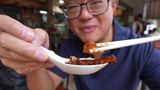 SHORTS This CARROT CAKE 菜头粿 fried in 100 pork lard is awesome Siglap Singapore street food [upl. by Nobell]