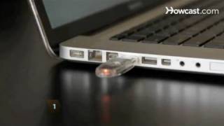 How to Use a Flash Drive or Memory Stick [upl. by Bucky]