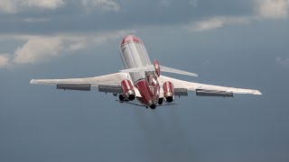 Boeing 727 impressive takeoff and very loud reverse thrust [upl. by Sacram771]