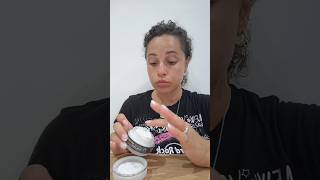 Crema antiacne contro brufoli e punti neri  Viso e corpo skincare cremaviso [upl. by Lyrahc]