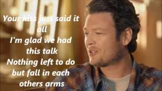 Blake Shelton Honey Bee with Lyrics [upl. by Annahavas]