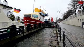 04012024 Warnemünde am Strom um 10 Uhr Kalt Windig und Hochwasser🤣📷😎 [upl. by Poll178]