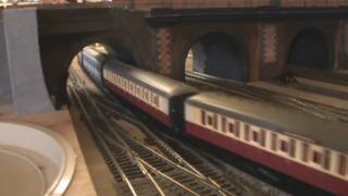 The First Train into The Kings Cross Station on the Kings Cross Layout [upl. by Esilegna]