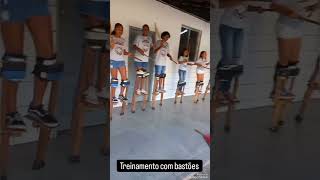 Arte Circense Treinamento com bastões no Grupo Cultural Bambolê [upl. by Nnylesor575]