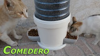 Como Hacer un Comedero para Mascotas Dispensador de comida casero  food dispenser [upl. by Atnohs605]