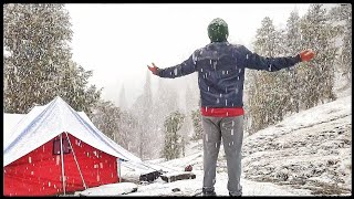 Snow fall❄️ in Manali WhatsApp status ❤️  Ishq wala love song  Snowfall Manali SnowTrek [upl. by Laleb]