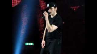 Tiziano Ferro  Rosso Relativo live 2012 quotLAmore E Una Cosa Semplice Tourquot [upl. by Rehpotsirc]