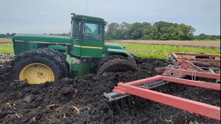 The John Deere 8650 Finally Gets Stuck Spring Planting Drags On [upl. by Limaa]