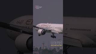 Etihad Boeing 777300ER Landing [upl. by Ulysses]