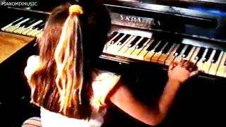 Pugacheva Alla  Lyubov pokhozhaya na son Viktoria Derevyanko piano cover 1995 year [upl. by Nolak]