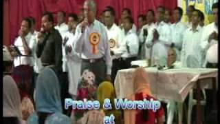 Praise amp Worship at Cheruvakkal Convention2009 [upl. by Nevsa284]