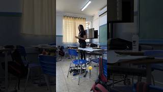 Eu ouvi um amém 🙌🏻 professora humor alunos escola fofoca shorts [upl. by Ruthven]