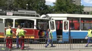 Wypadek zabytkowego tramwaju Jaś i Małgosiaj [upl. by Kachine]