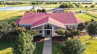 10000 SQUARE FOOT TEXAS BARNDOMINIUM TOUR [upl. by Ahsia]