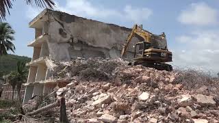 9 28 2023 HOTEL MELAQUE DEMOLITION DAYS 1 AND 5 MELAQUE JALISCO MEXICO [upl. by Aneekal954]