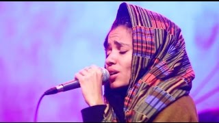 Nneka LIVE quotWalkingquot  My Fairy Tales  Tour 2015 JaminBerlin [upl. by Eiten247]