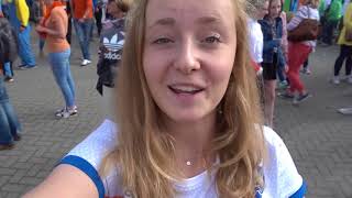 Oranjevlog 5 Sanne krijgt shirt met eigen naam [upl. by Hembree]