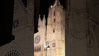 Descubriendo a la Pulchra leonina Catedral de León [upl. by Stanislas]