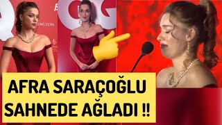 yalı çapkını Afra Saraçoğlu sahnede kendini tutamadı [upl. by Esilanna]