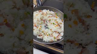 Receta de arroz con tocino shorts [upl. by Ahsai]