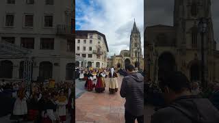 Entrada del dia de asturias con sus bailes tipicos chigre [upl. by Haidebej]