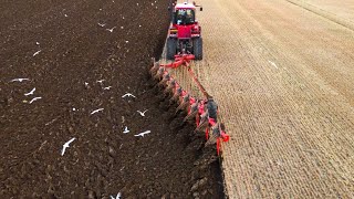 Plouging with a CASE Quadtrac 500  Gregoire Besson 9 Furrow Plough [upl. by Ihpen982]