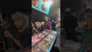 150 രൂപക്ക് നല്ല ഫ്രഷ്‌ ലോബ്സ്റ്റർ 🦐🦐 londonmarket fishmarket lobster fish food london [upl. by Susej734]