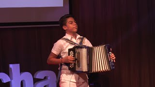 ¡Vallenato para rato  Luisma Torres  TEDxRiohacha [upl. by Aztiram]