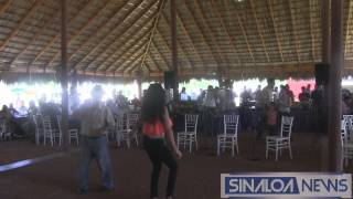 ASI SE BAILA EN SINALOA [upl. by Hayotal636]