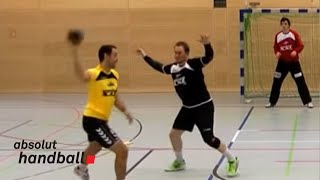 Handball  OffenseTackletraining [upl. by Ynnot722]