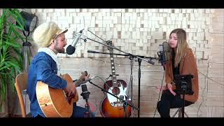 Weusd a Herz hast wia a Bergwerk acoustic cover duet  rainhard fendrich by nina und max live [upl. by Duntson]