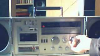 Re A classic Zenith boombox from the 80s [upl. by Ravel]