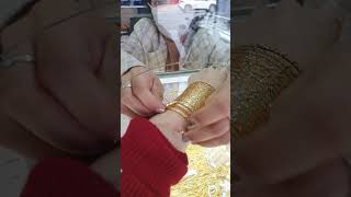 Beautiful bangles design bangles bridalbangles chori gold golden shorts viralvideojewllery [upl. by Ozneral]