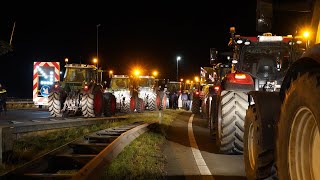 Afsluitdijk geblokkeerd door boerenprotest [upl. by Tessie]