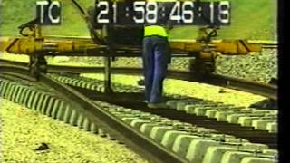 MPR Rail Changer Hydraulic Rail Threader  Geismar Modern Track Machinery Inc [upl. by Eeldarb]