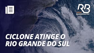 CICLONE atinge o RS e traz FRENTE FRIA a São Paulo [upl. by Budding334]