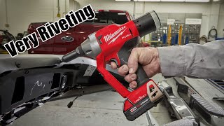 Milwaukee M18 FUEL 14quot Blind Rivet Tool Review wONEKEY For 316” 732” 14” and 932” 266020 [upl. by Dinesh43]