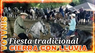 CABALLO SE PONE BRAVOCON LLUVIA CERRÓ LA FIESTA DEL DIA DE SAN JUAN EN MOJOLO CULIACÁN🐴🐴🐴 [upl. by Zurek]