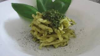 Pasta Pesto Easy Spaghetti [upl. by Primavera]