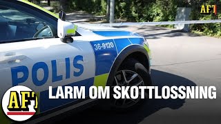 Misstänkt skottlossning i Älvsjö – stor polisinsats [upl. by Elamrej]