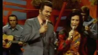 Conway Twitty amp Loretta Lynn  Pickin Wild Mountain Berries [upl. by Bradwell]