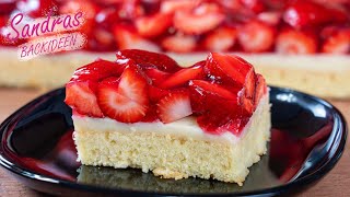 ErdbeerBlechkuchen mit Pudding  leckerer Blechkuchen mit Erdbeeren [upl. by Tormoria]