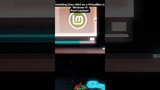 Installing Linux Mint linux [upl. by Nnayr]