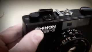 CHINON 35 EE II 2 35 mm Aperture Priority Rangefinder [upl. by Bocock893]