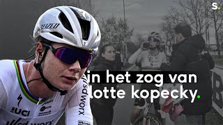 Stemmen over Lotte Kopecky quotMet de regenboogtrui is ze als een superheldquot [upl. by Onaivatco]