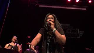 Angela Winbush Your Smile Bethesda Jazz and Blues November 19 2017 [upl. by Eusoj]